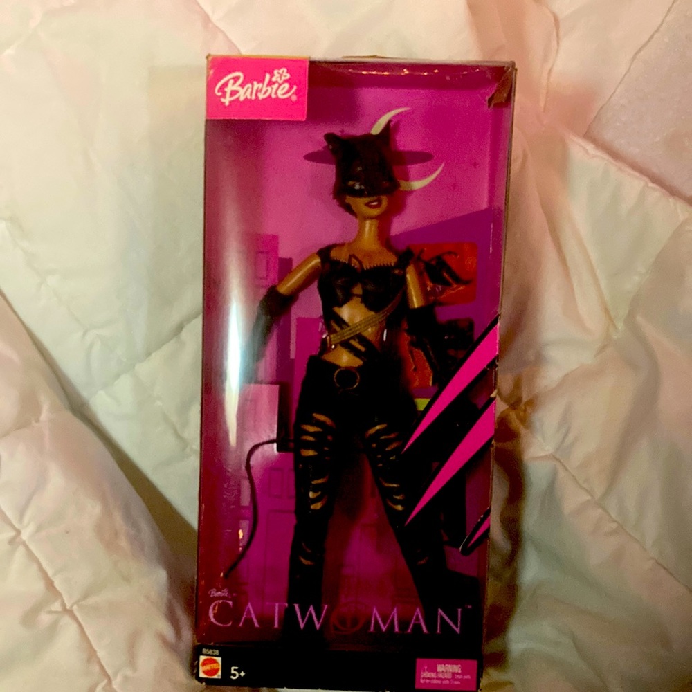 Catwoman Barbie Halle Berry 2004